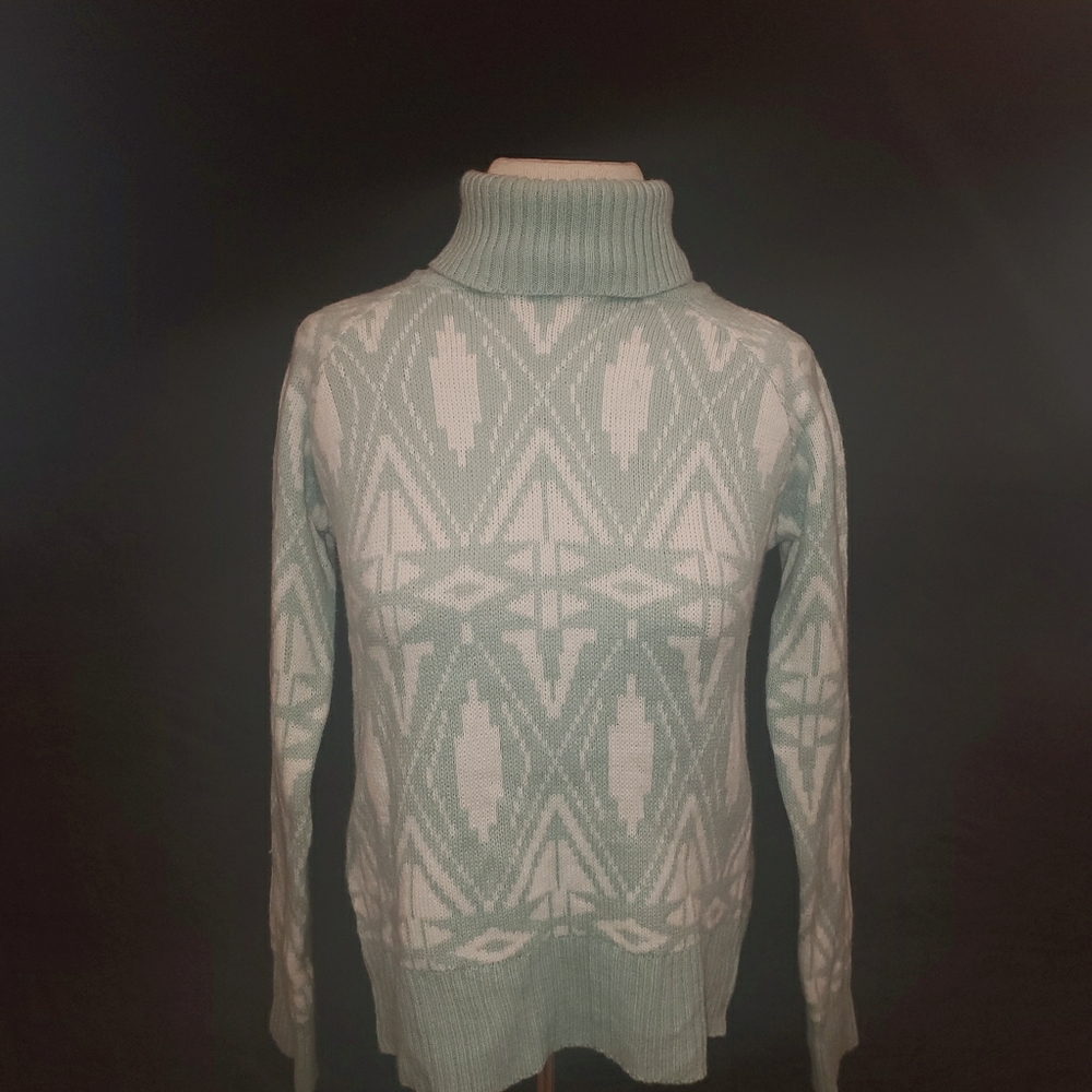 Turtleneck Sweater- Mint green & White